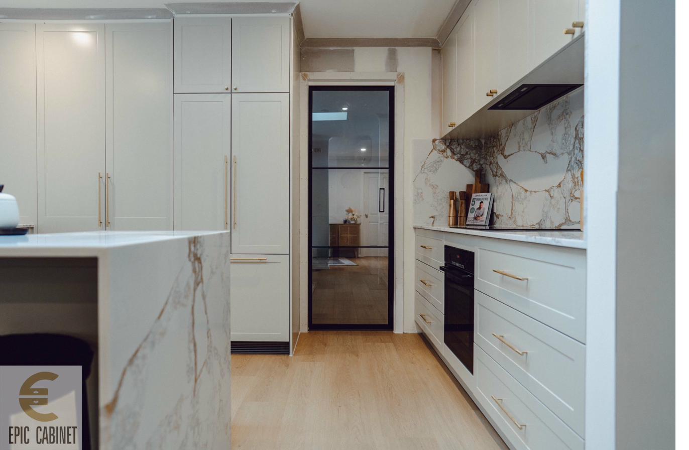 Berwick kitchen — Oro Lusso splashback and undermount sink